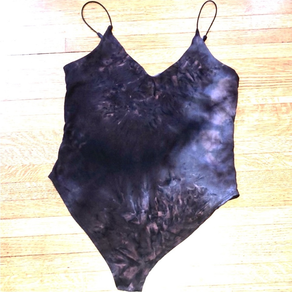 Gaze M tie-dye bodysuit